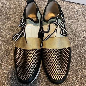 Steve Madden  Dress Sneakers